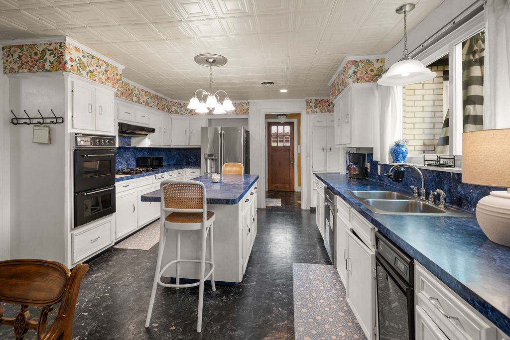 327 N Ponsard Street Troup TX 75789