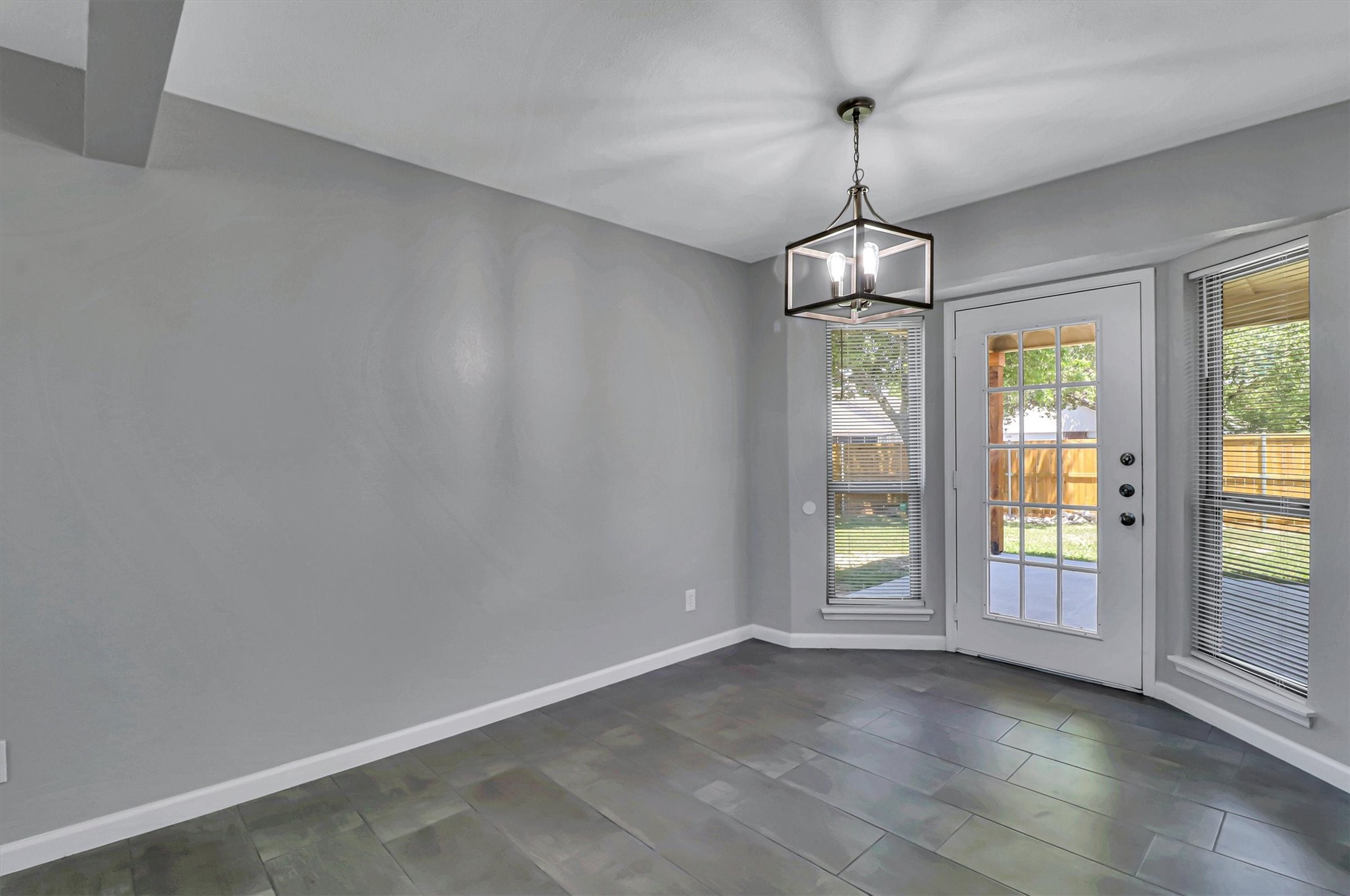 401 S Cannady Drive Cedar Hill TX 75104