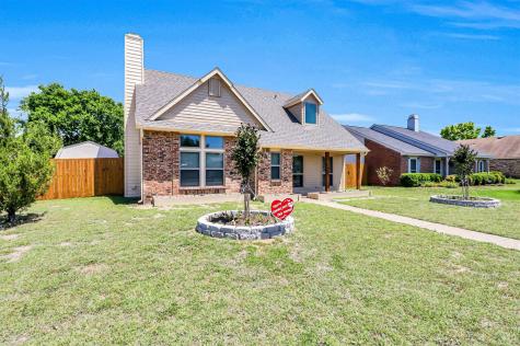 401 S Cannady Drive Cedar Hill TX 75104