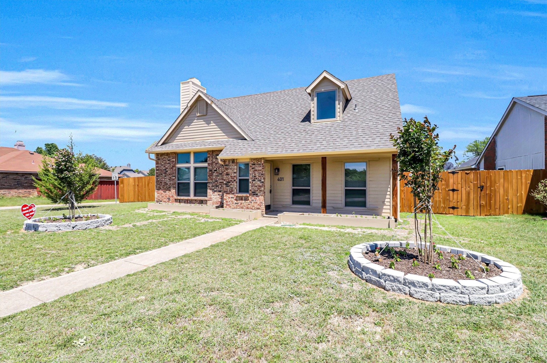401 S Cannady Drive Cedar Hill TX 75104