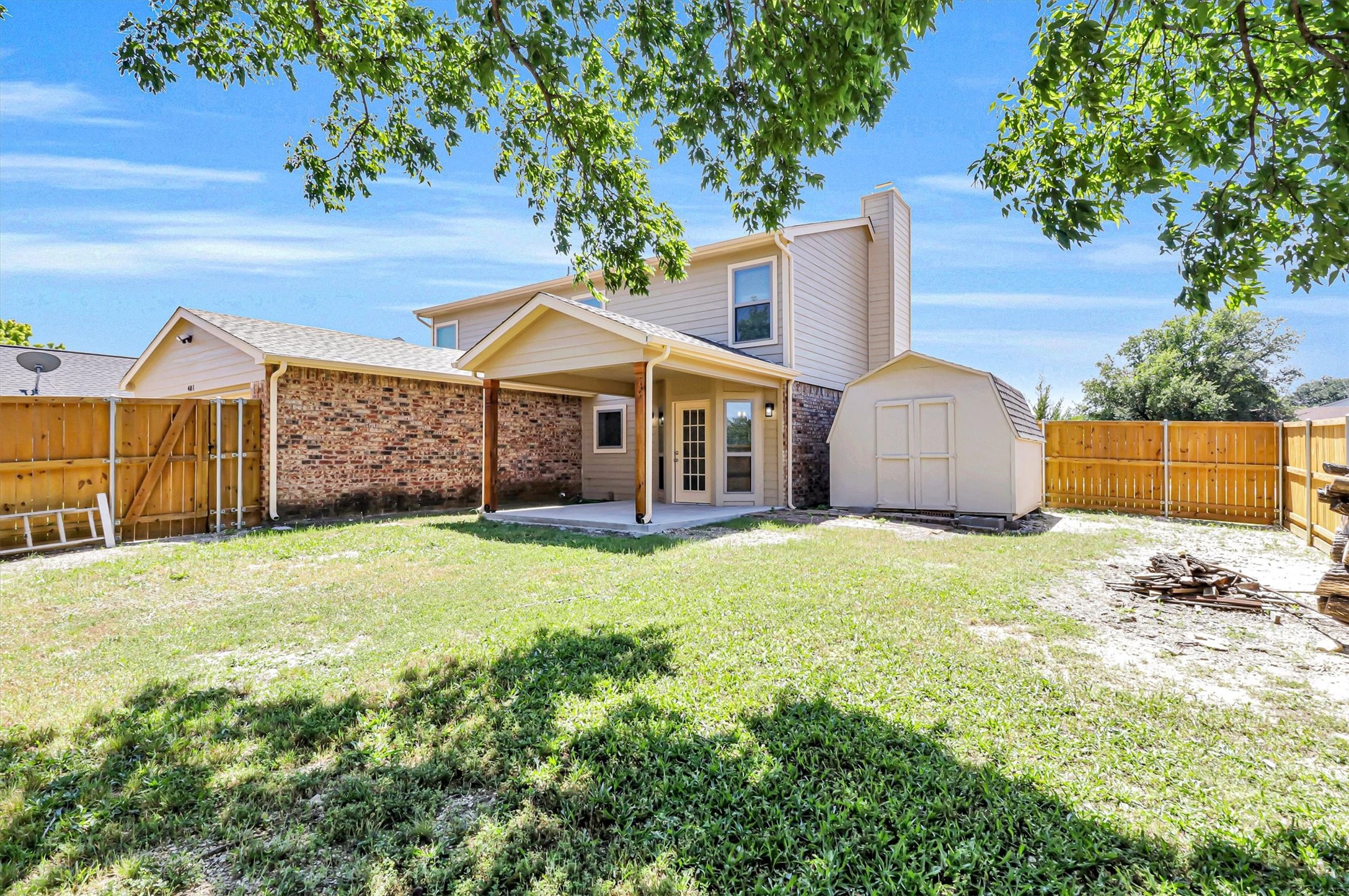 401 S Cannady Drive Cedar Hill TX 75104