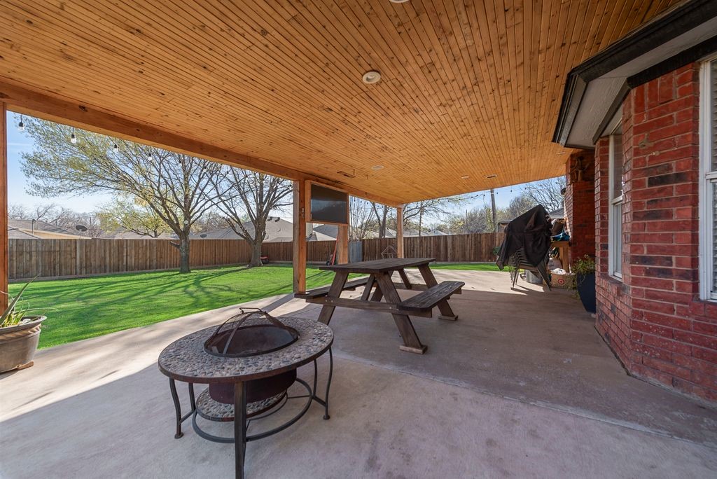 5701 Sea Breeze Lane Fort Worth TX 76135