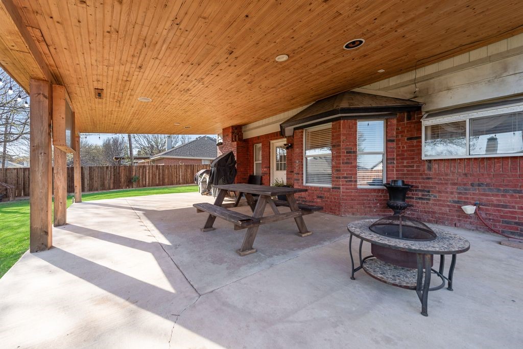 5701 Sea Breeze Lane Fort Worth TX 76135