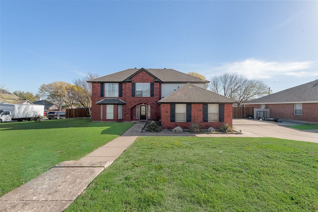 5701 Sea Breeze Lane Fort Worth TX 76135