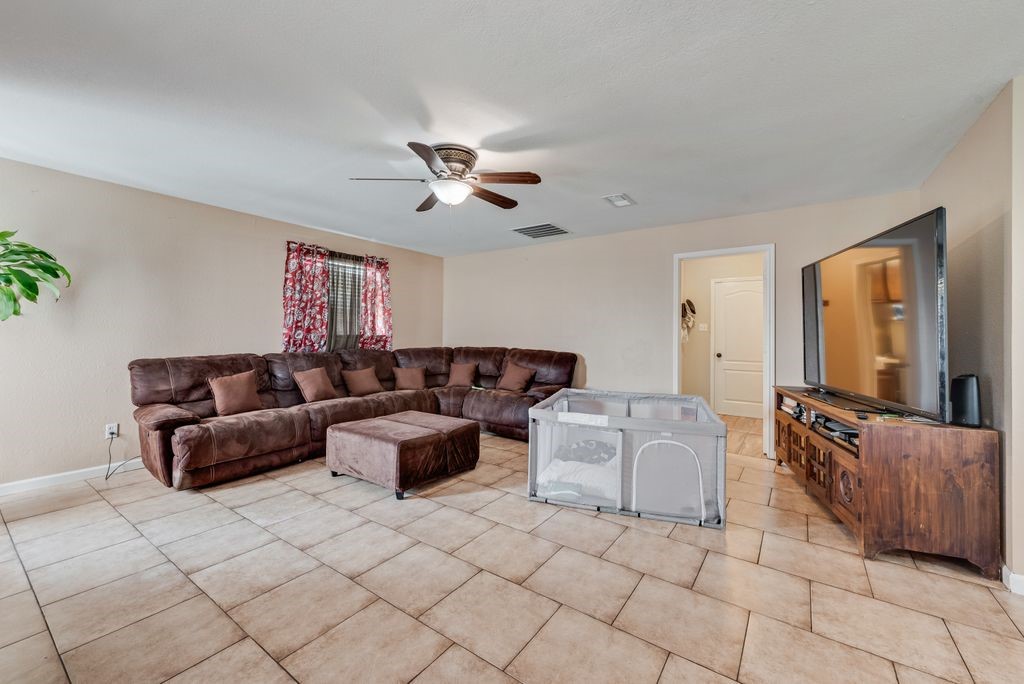 5701 Sea Breeze Lane Fort Worth TX 76135