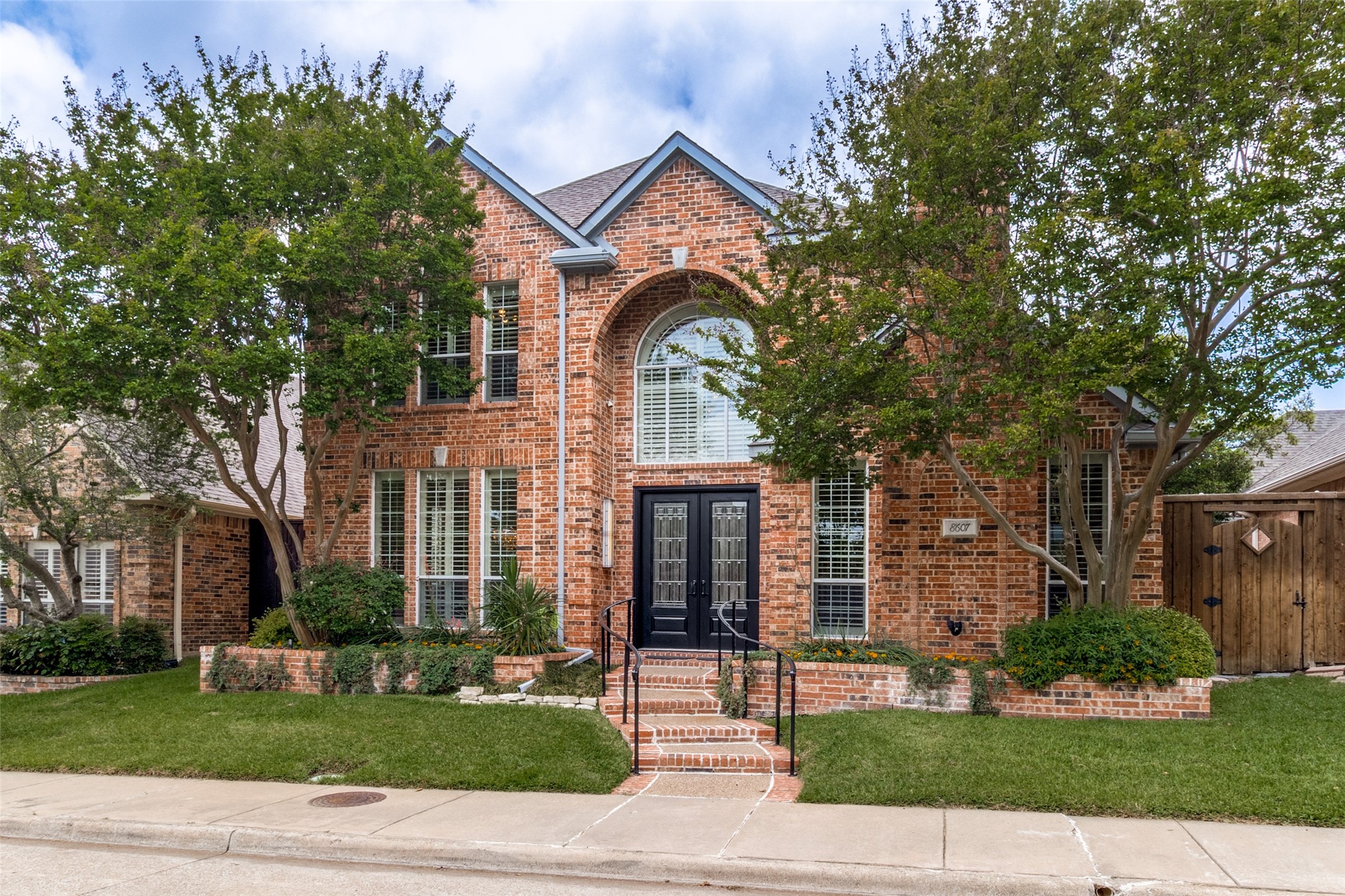 8607 Cherry Hill Drive Dallas TX 75243