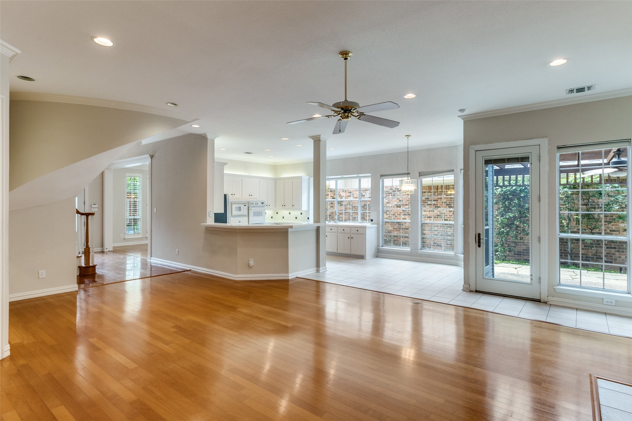 8607 Cherry Hill Drive Dallas TX 75243