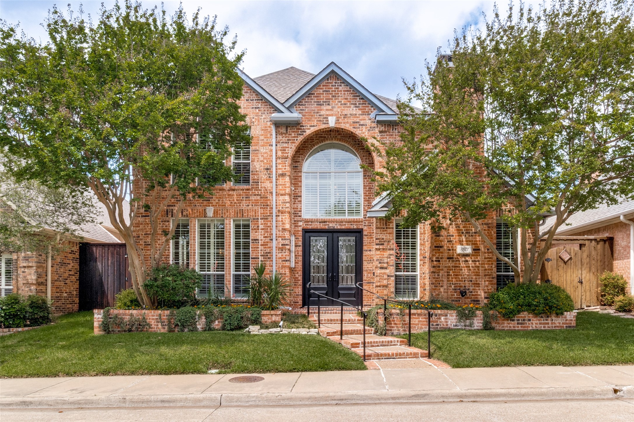 8607 Cherry Hill Drive Dallas TX 75243