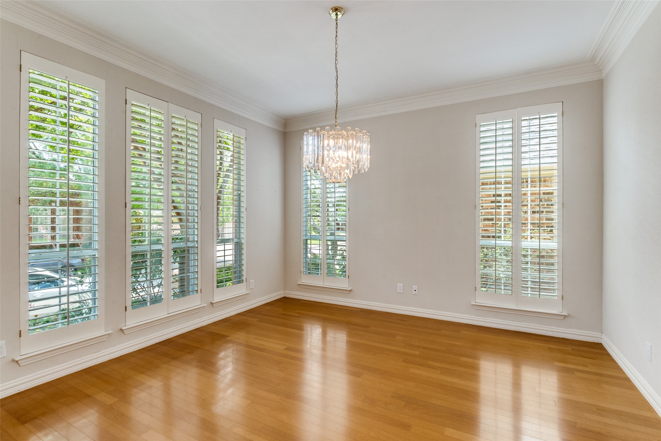 8607 Cherry Hill Drive Dallas TX 75243
