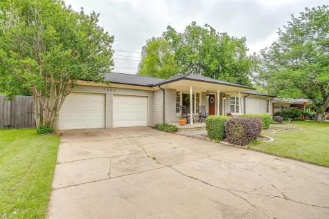 7021 Briley Drive North Richland Hills TX 76180
