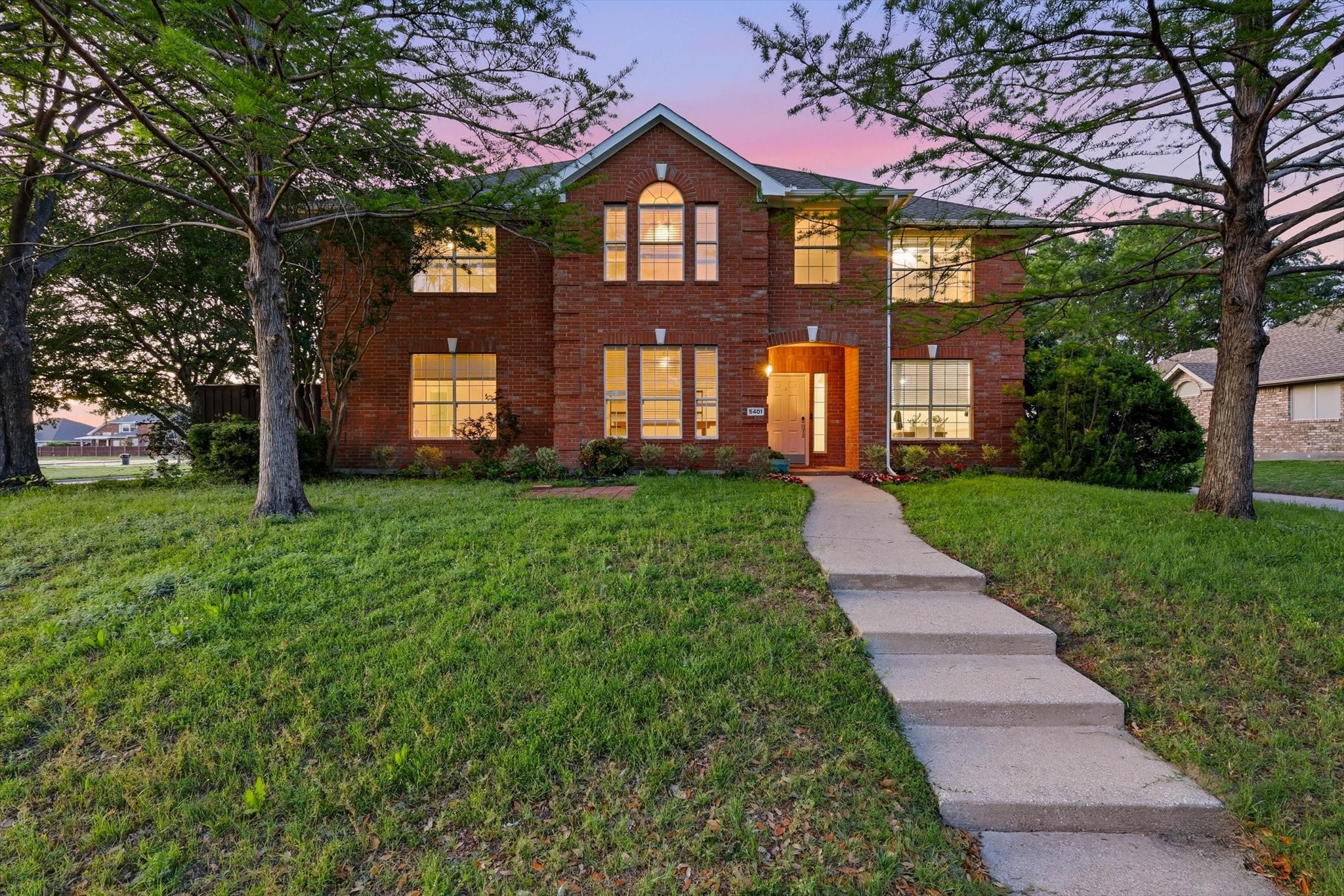 5401 Palace Drive Richardson TX 75082