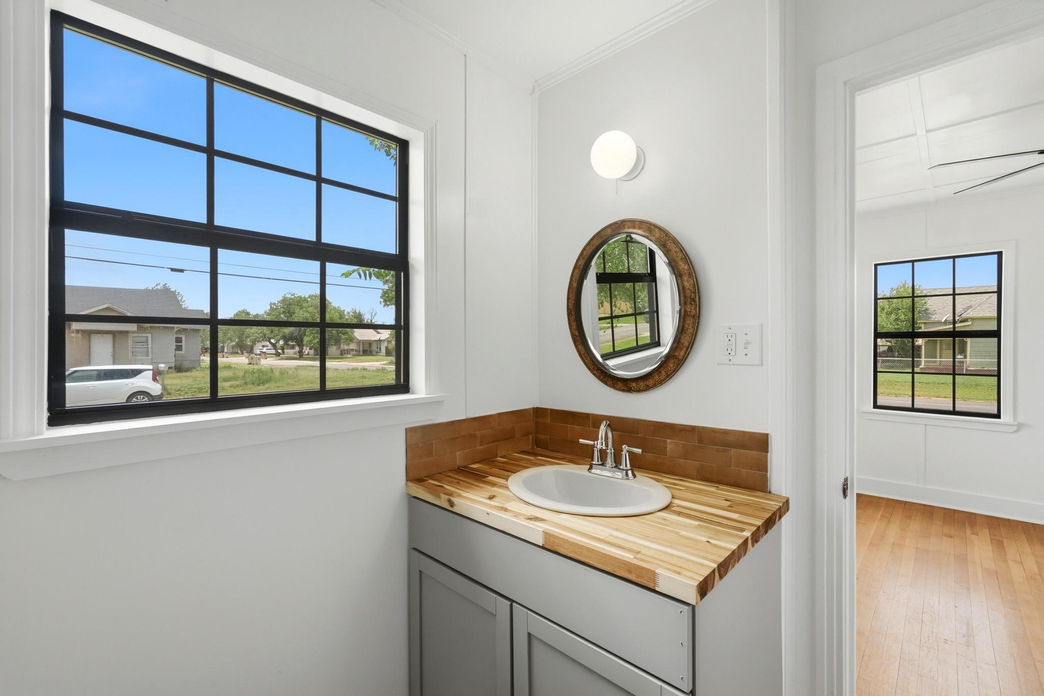 111 Rose Merkel TX 79536