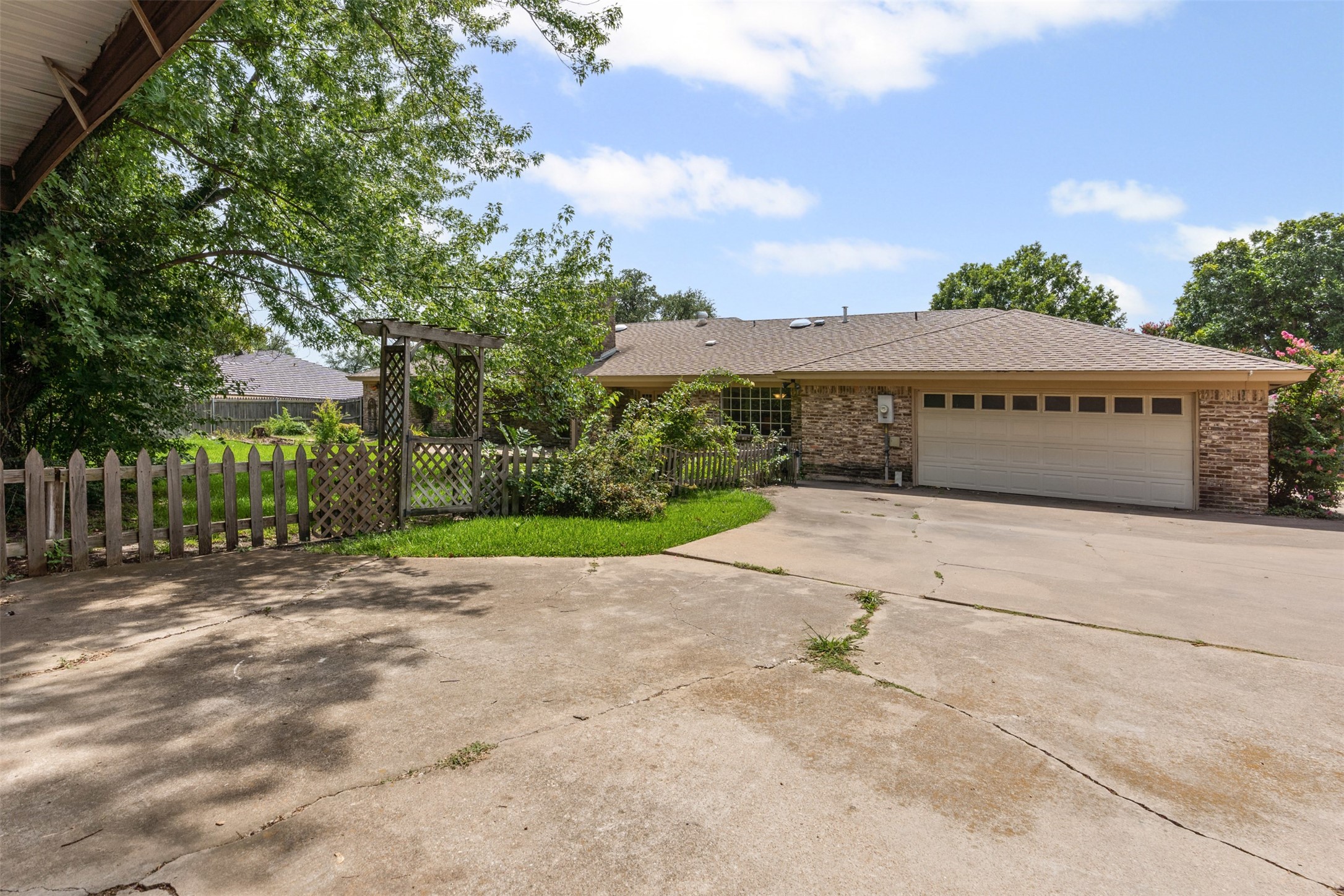 3717 Stoney Creek Road Fort Worth TX 76116