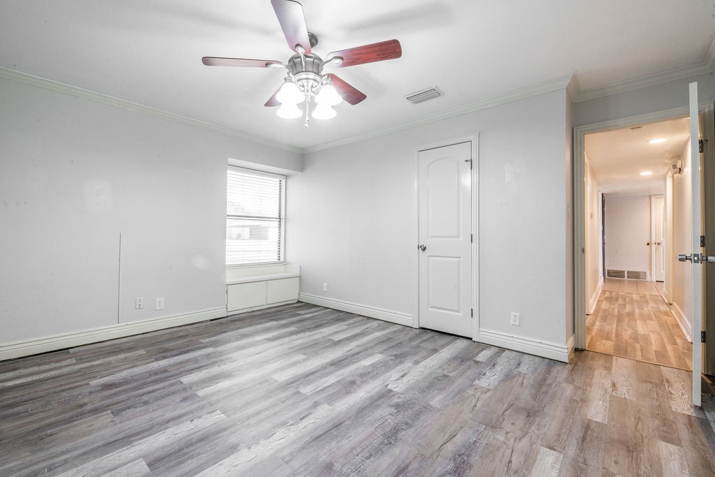 117 Haywood Drive Benbrook TX 76126