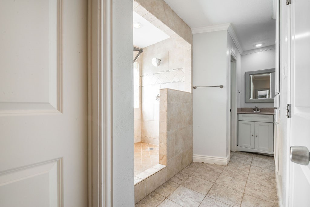 117 Haywood Drive Benbrook TX 76126