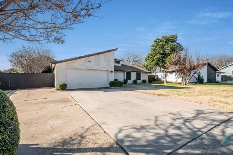 117 Haywood Drive Benbrook TX 76126