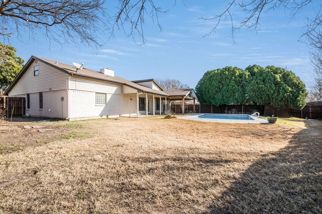 117 Haywood Drive Benbrook TX 76126