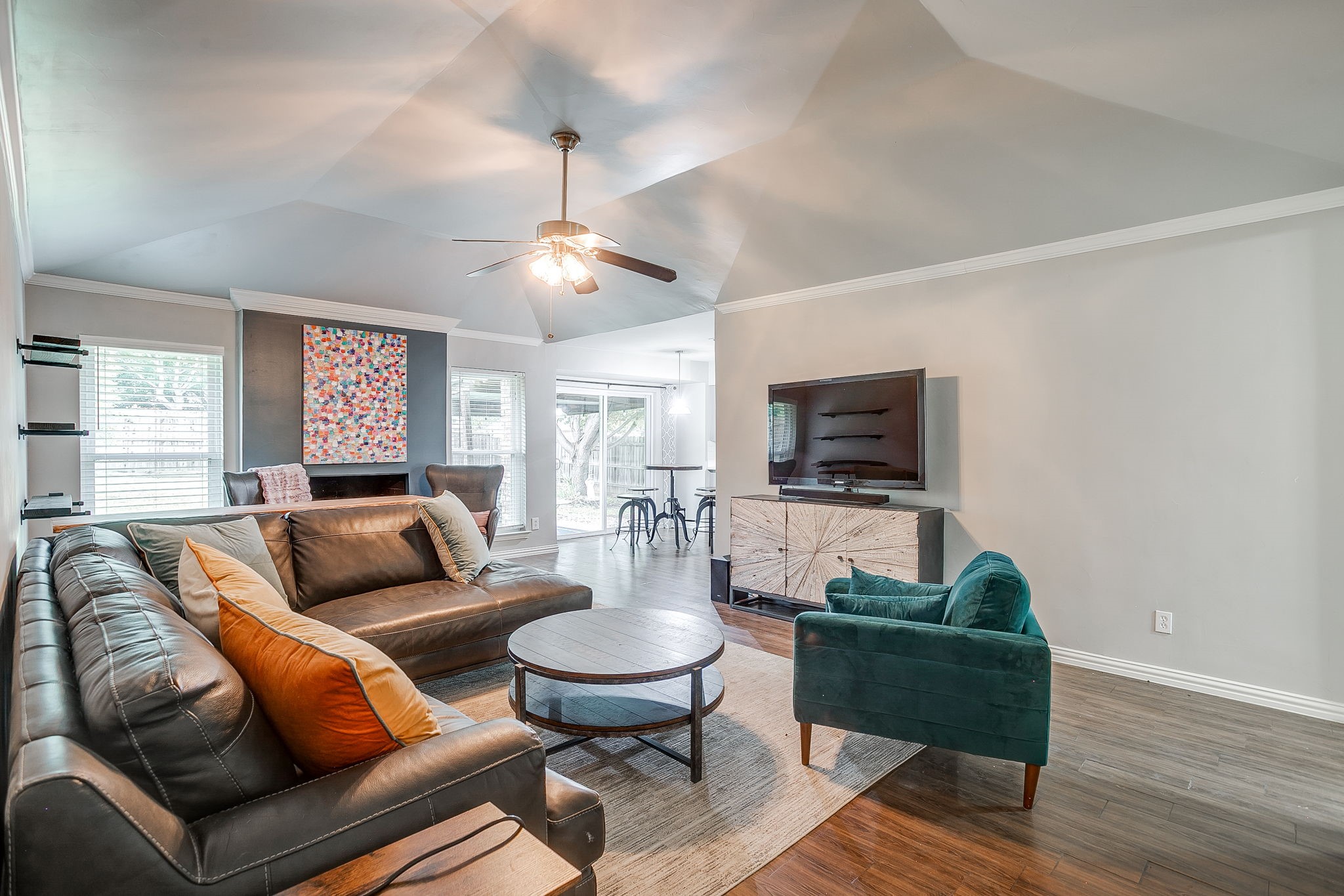 2217 Pecos Drive Grapevine TX 76051