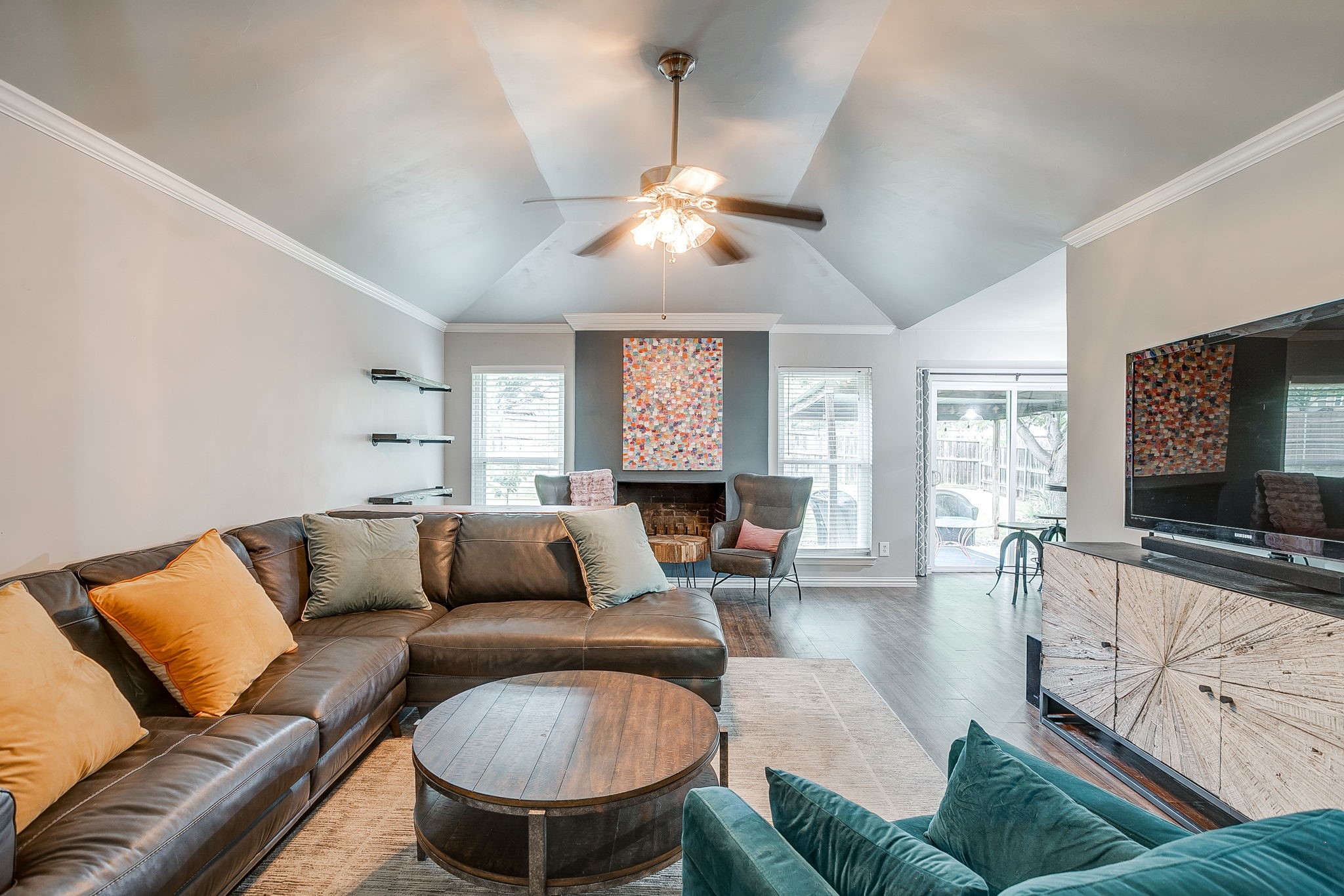 2217 Pecos Drive Grapevine TX 76051