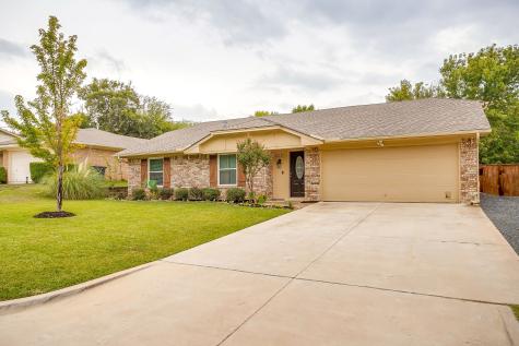 2217 Pecos Drive Grapevine TX 76051