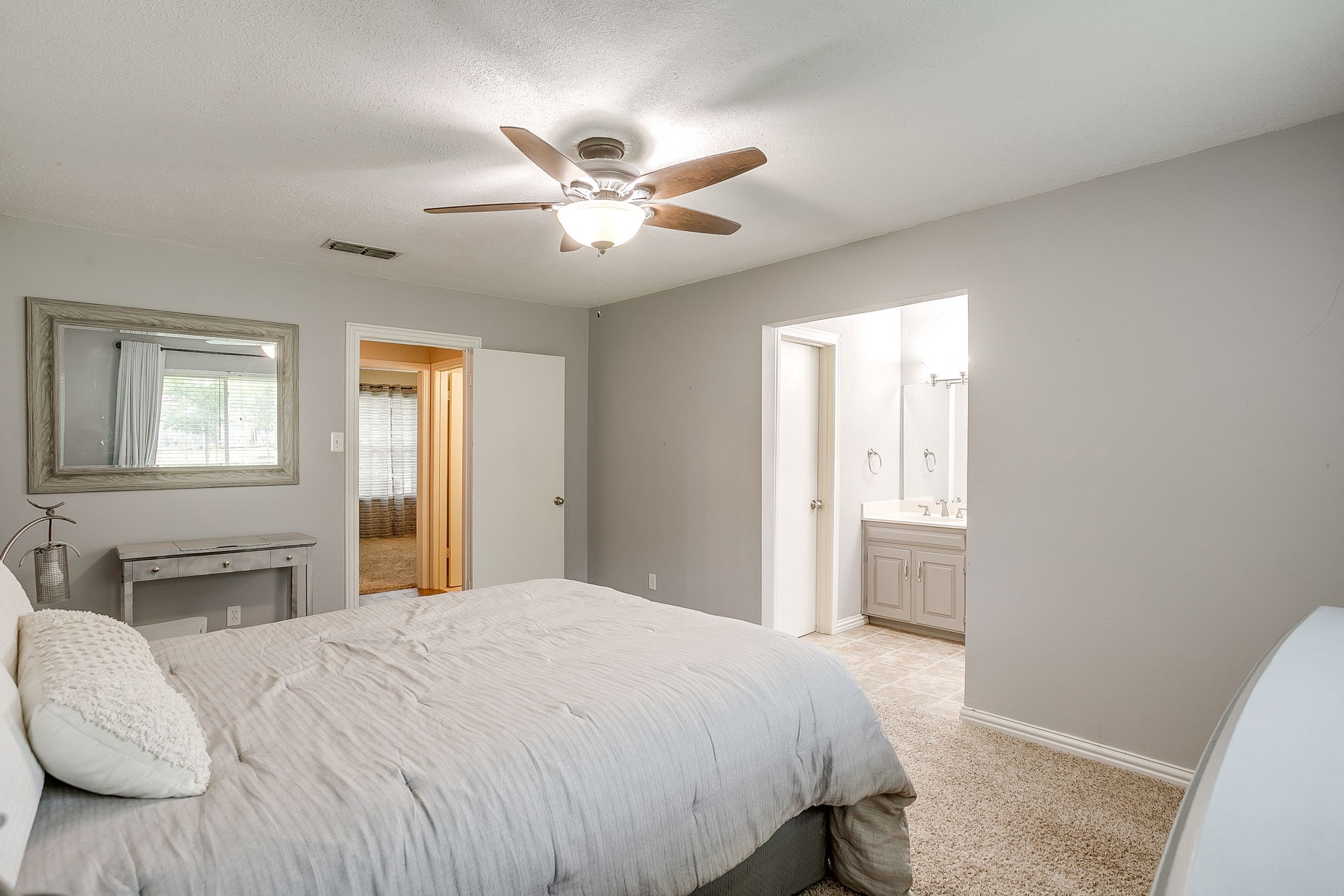 2217 Pecos Drive Grapevine TX 76051