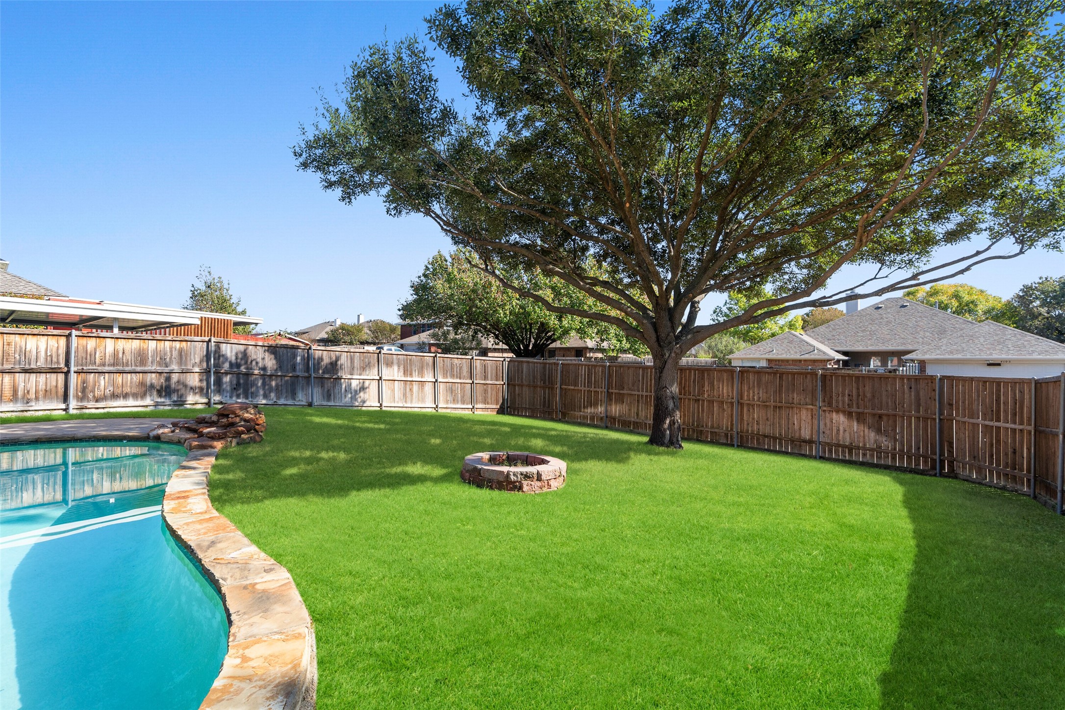 4010 Bluffpoint Road Rowlett TX 75088