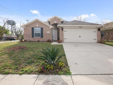 3724 Chapin Court Fort Worth TX 76116
