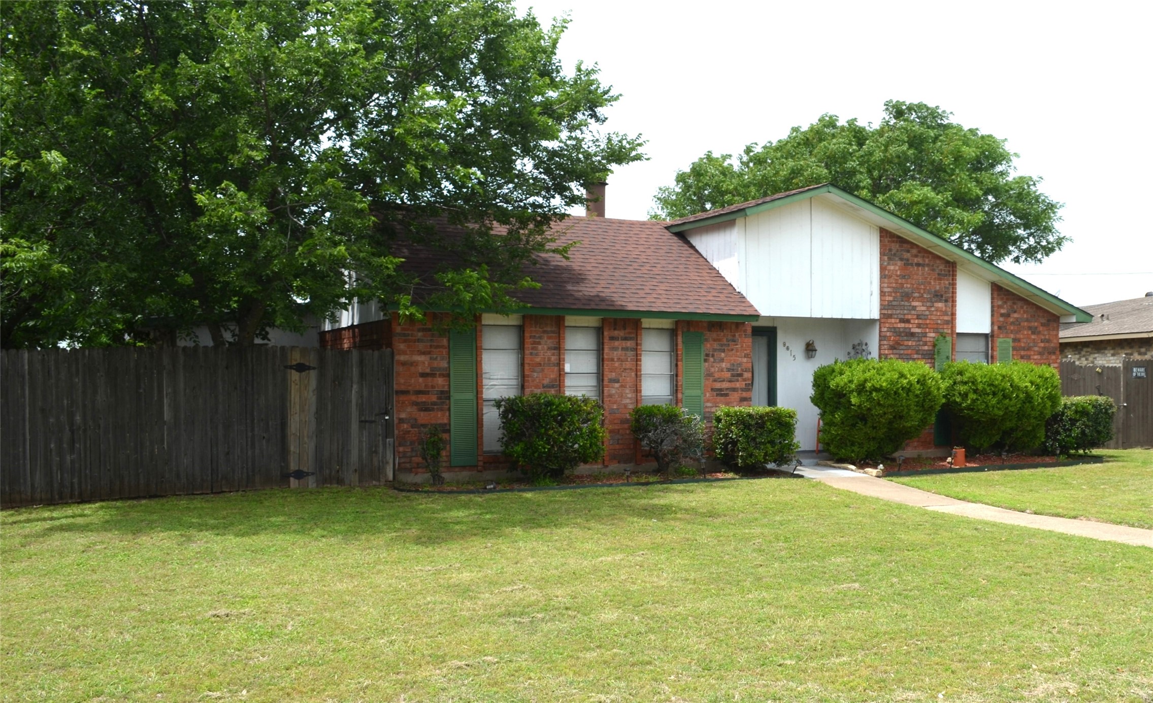 9615 Sophora Circle Dallas TX 75249