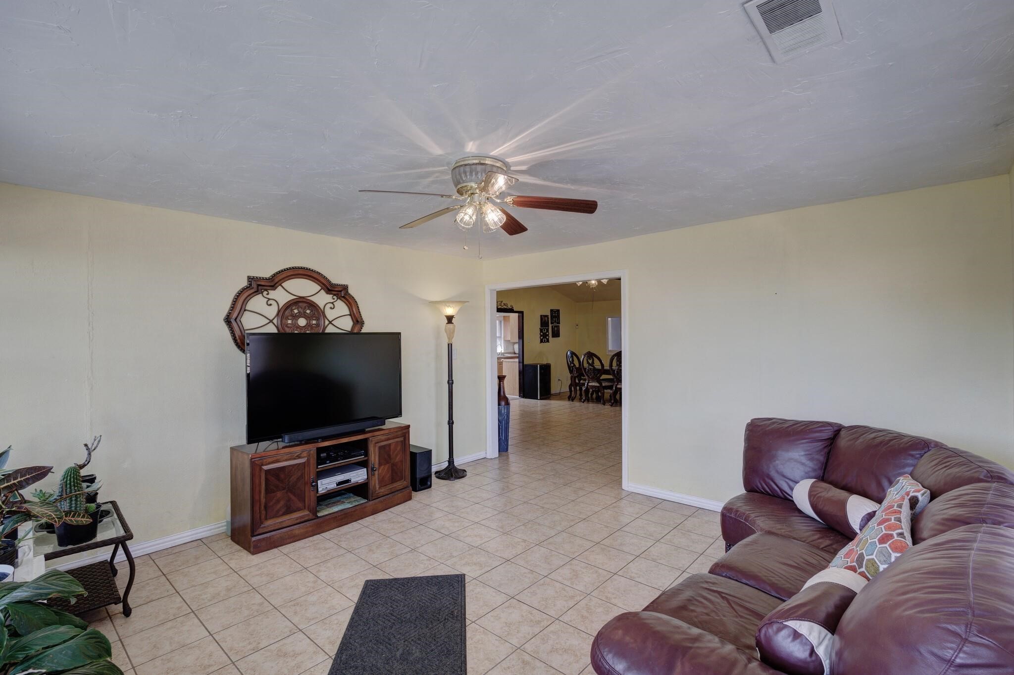 1718 Brighton Drive Carrollton TX 75007