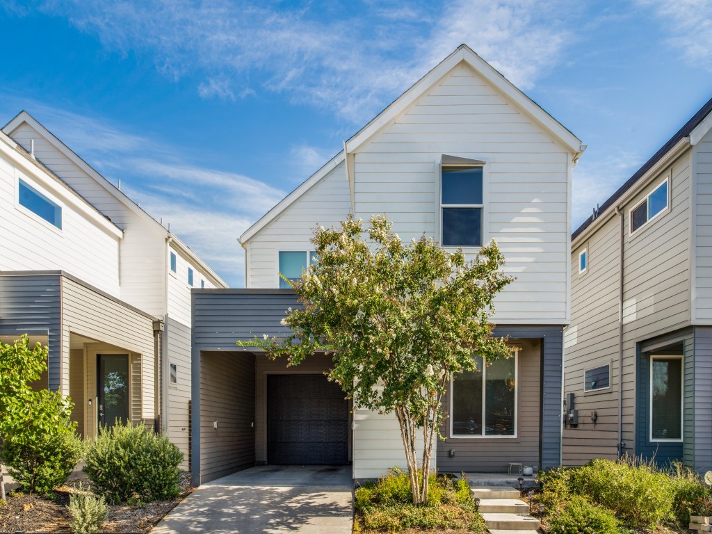 1115 Crownview Lane Dallas TX 75208