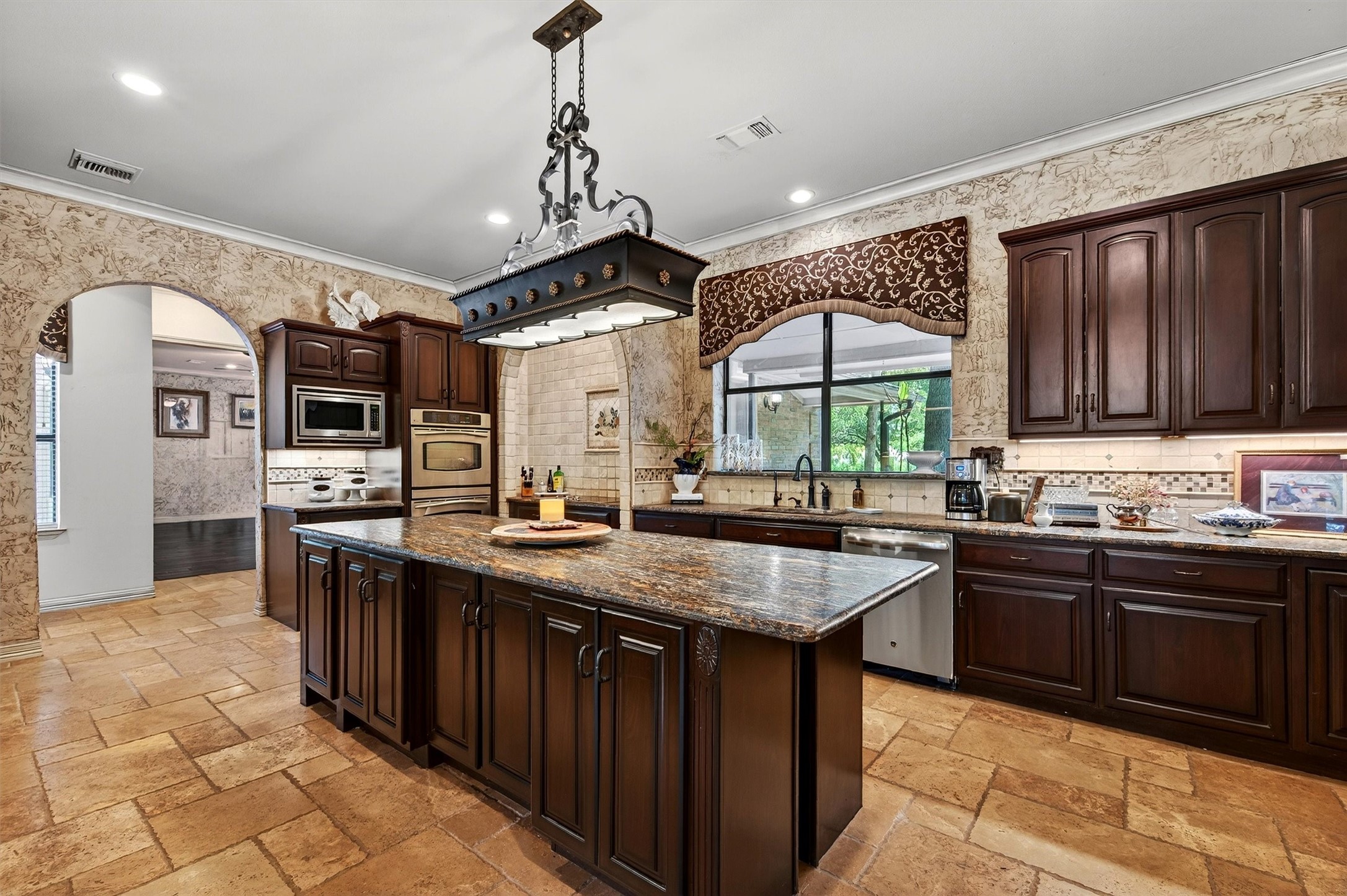 215 Hiland Acres Circle Pottsboro TX 75076