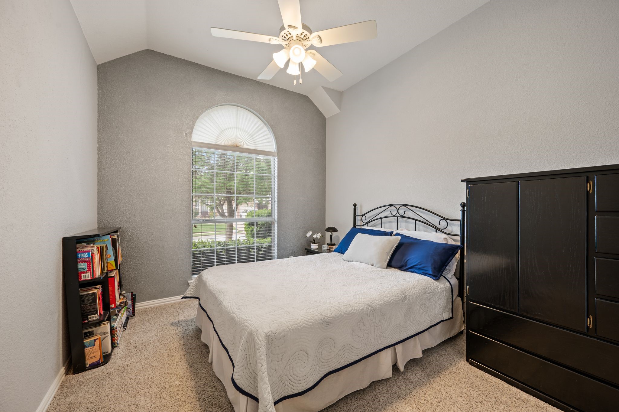 2806 Northwood Street Grapevine TX 76051
