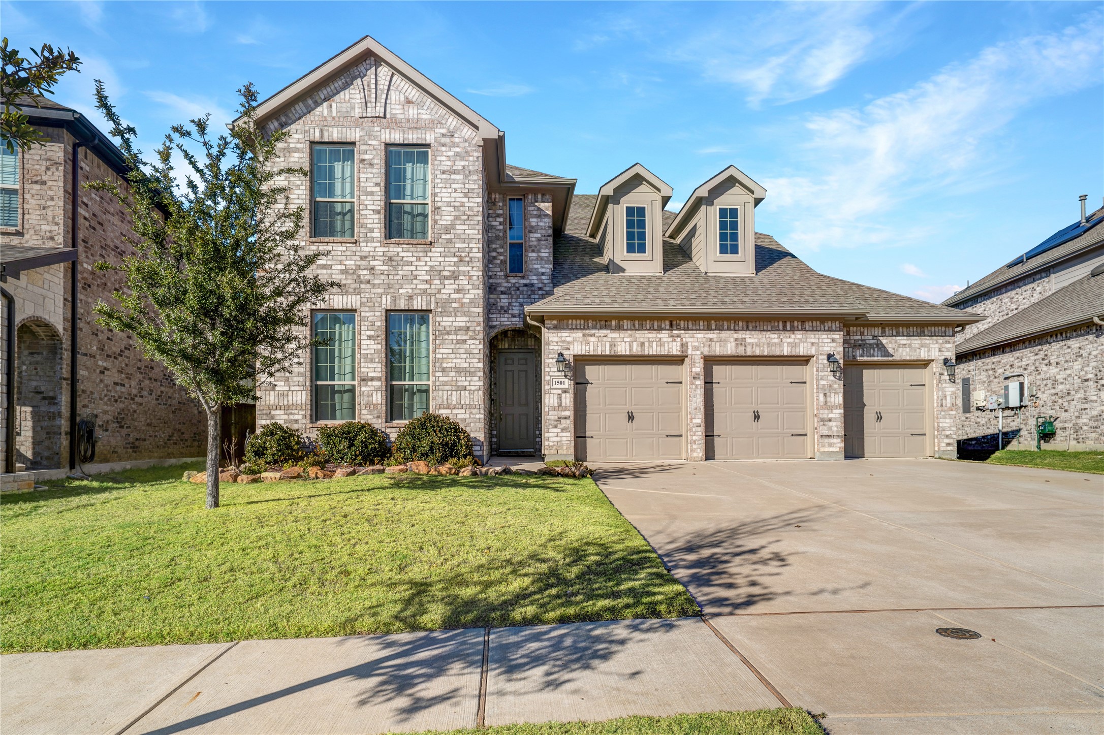 1501 White Water Way Aubrey TX 76227