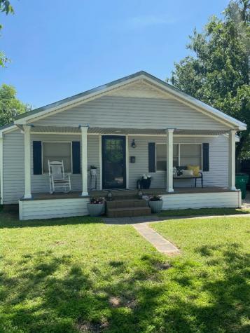 609 W Houston Street Henrietta TX 76365