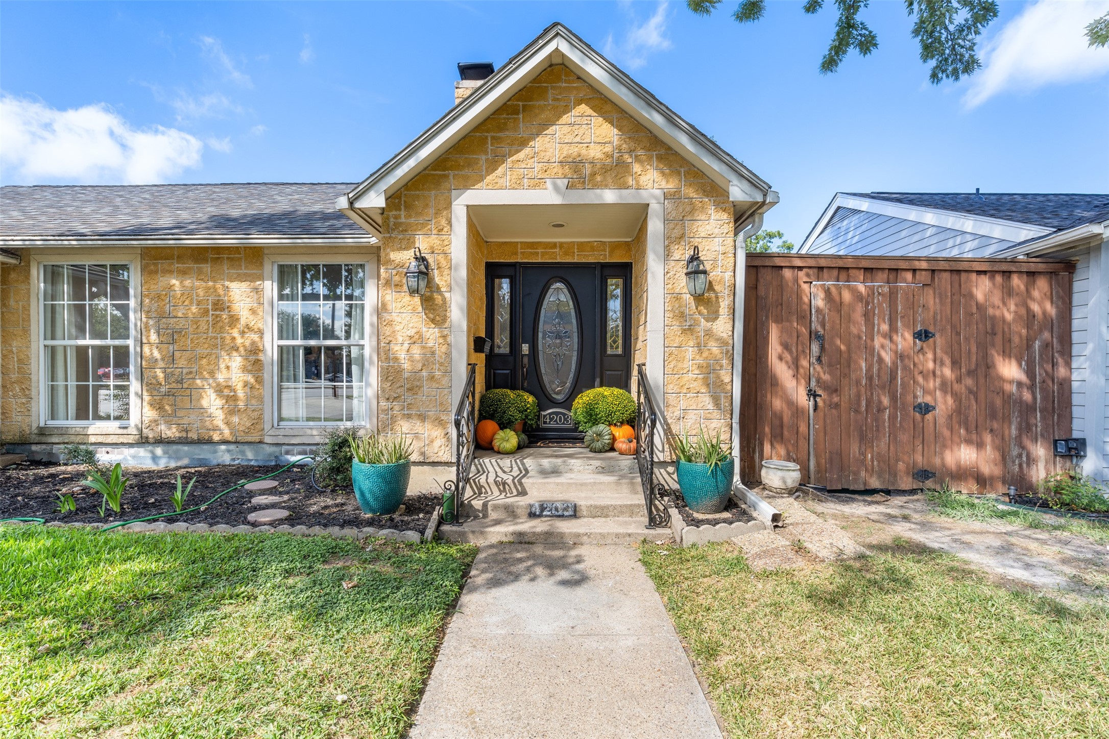 4203 Camden Avenue Dallas TX 75206