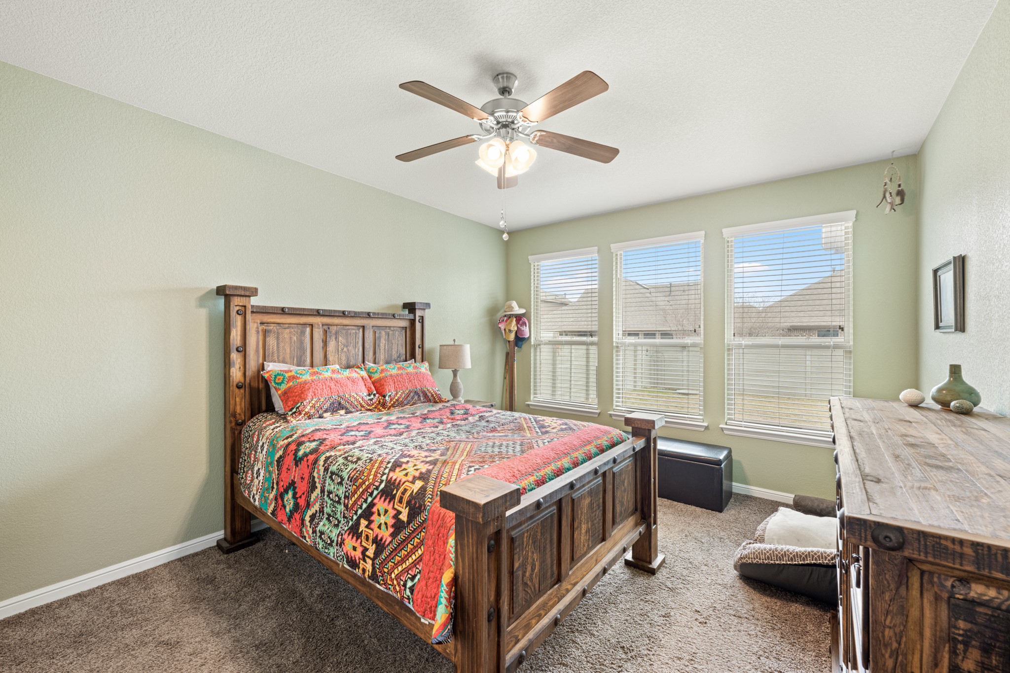 916 Falcon Road Argyle TX 76226