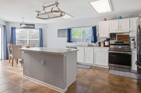 329 Beechwood Lane Cedar Hill TX 75104