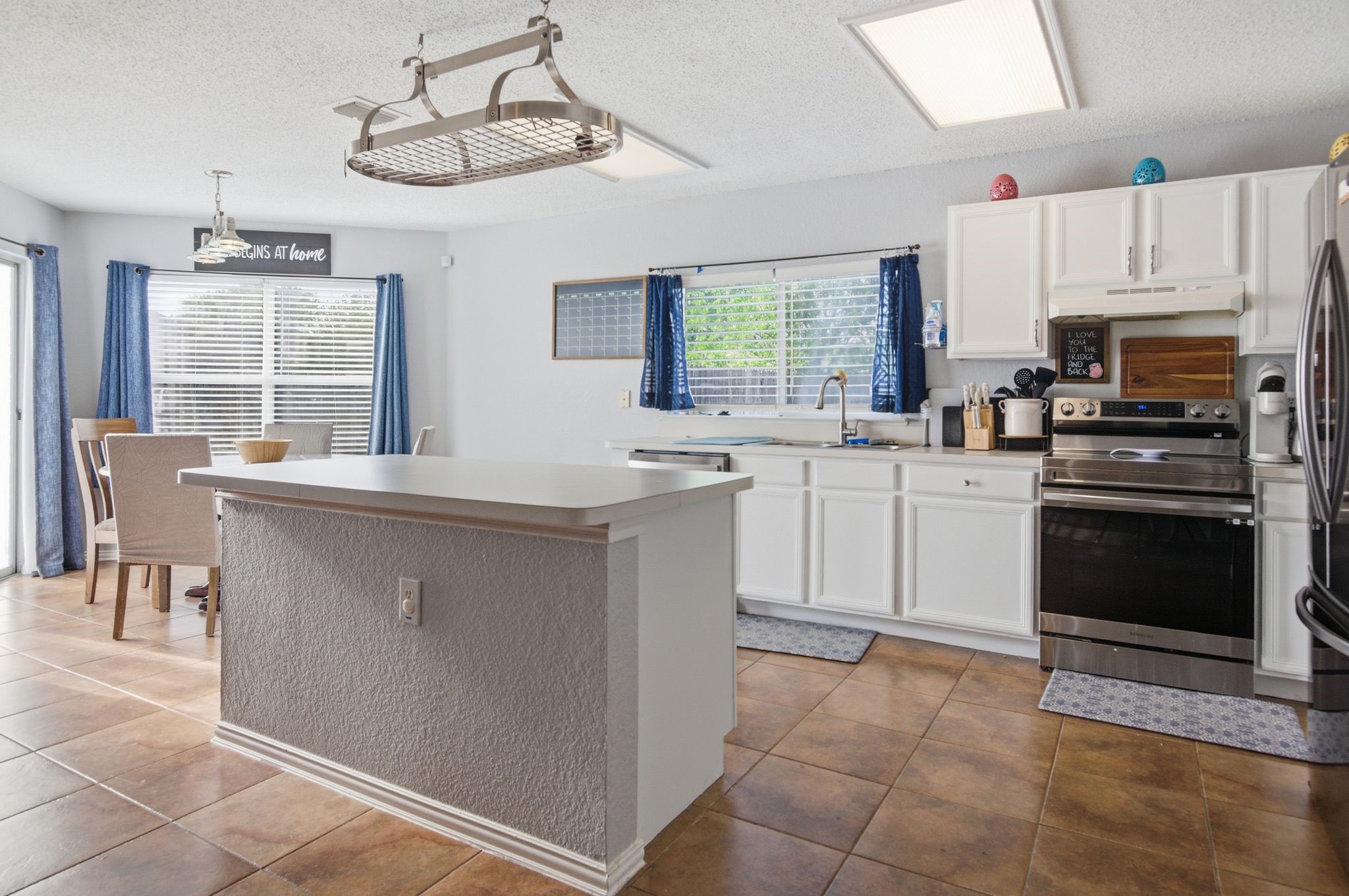 329 Beechwood Lane Cedar Hill TX 75104