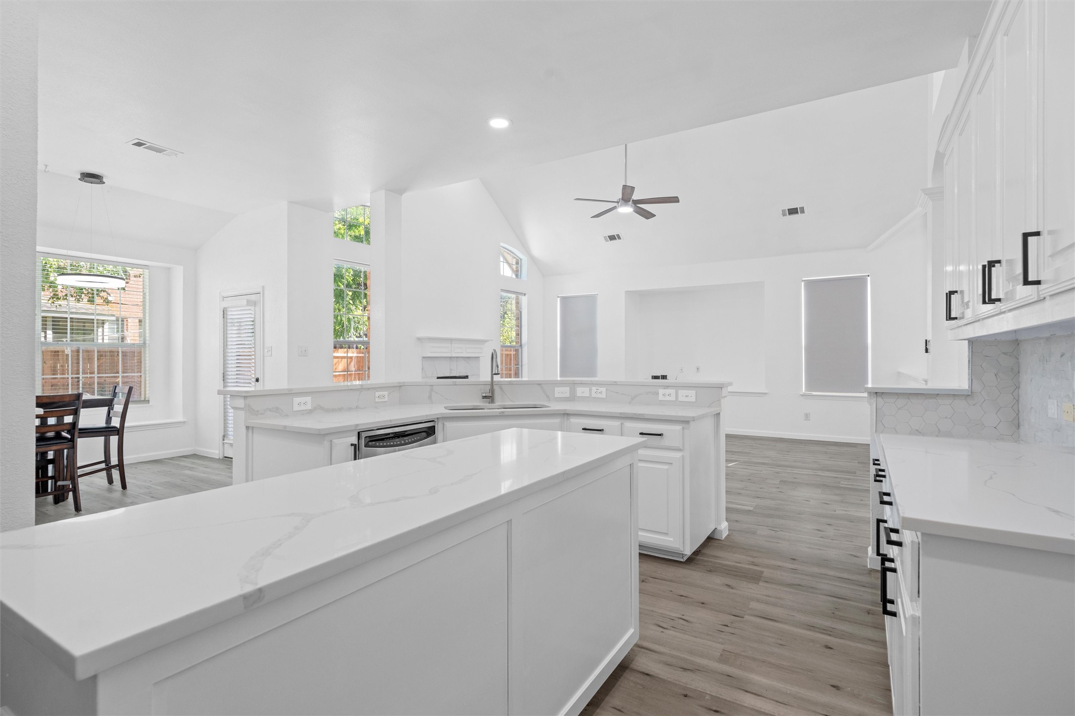 4201 S Iron Lane Mansfield TX 76063