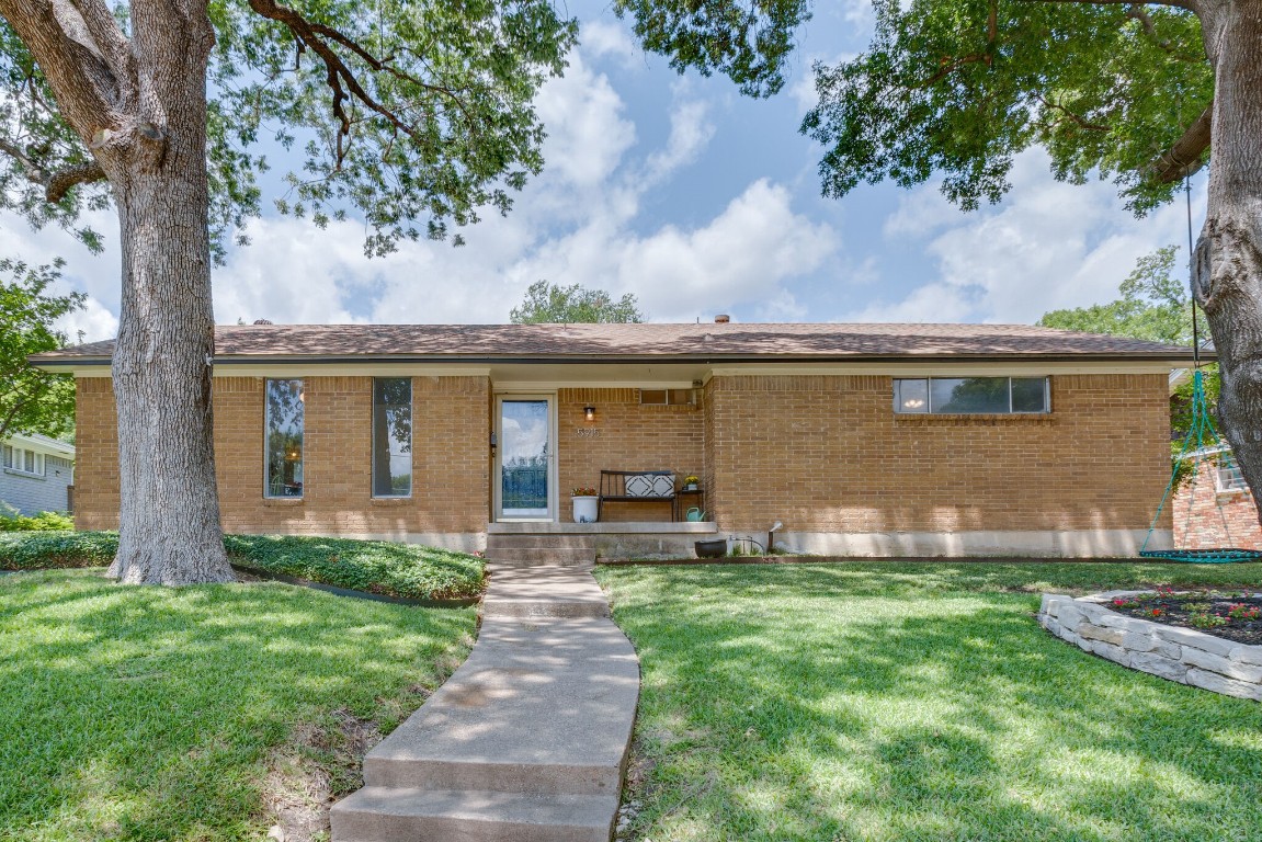5915 Canterview Drive Dallas TX 75228