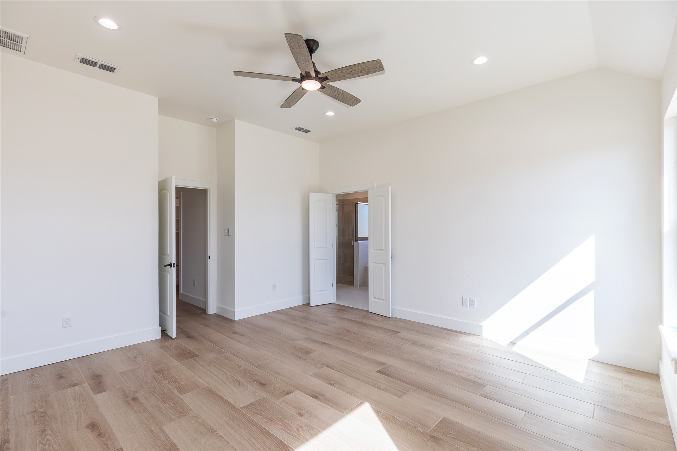 801 Whispering Oaks Clyde TX 76510