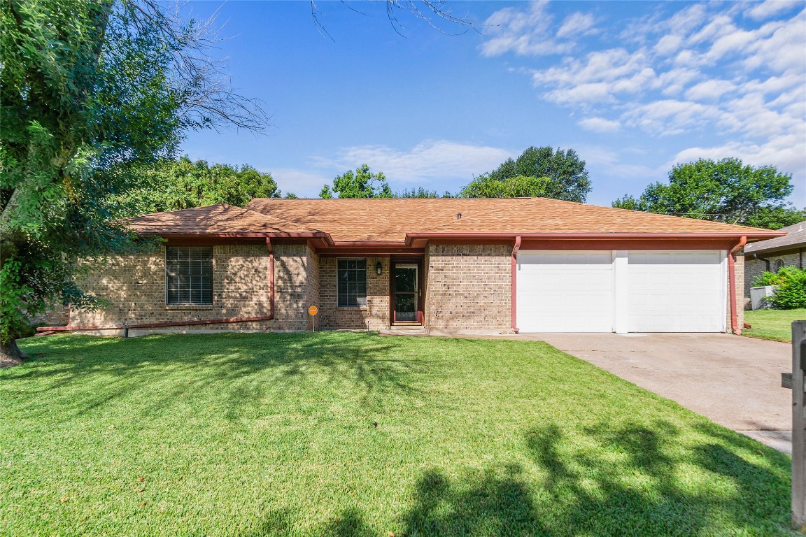 5811 Crestwood Circle E North Richland Hills TX 76180