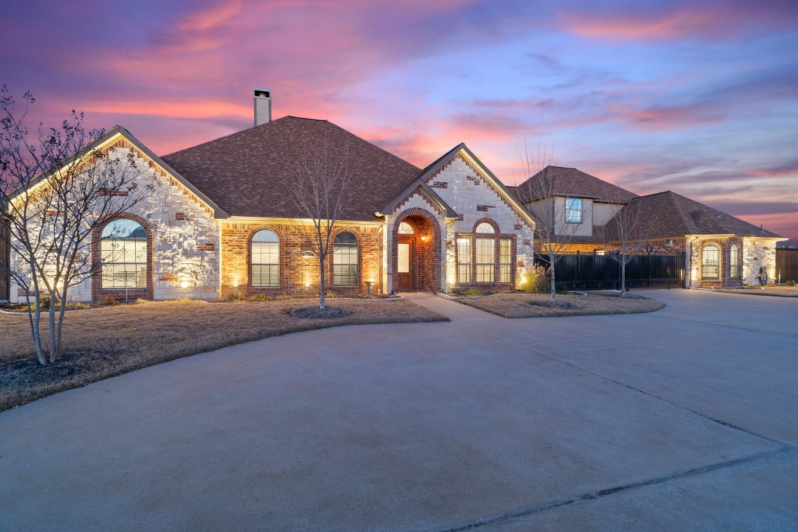 2412 W Alamosa Drive Terrell TX 75160