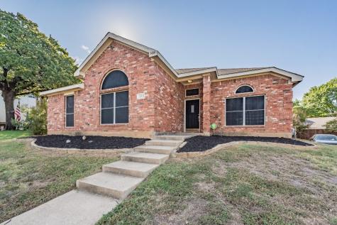 3404 Cummings Drive Bedford TX 76021