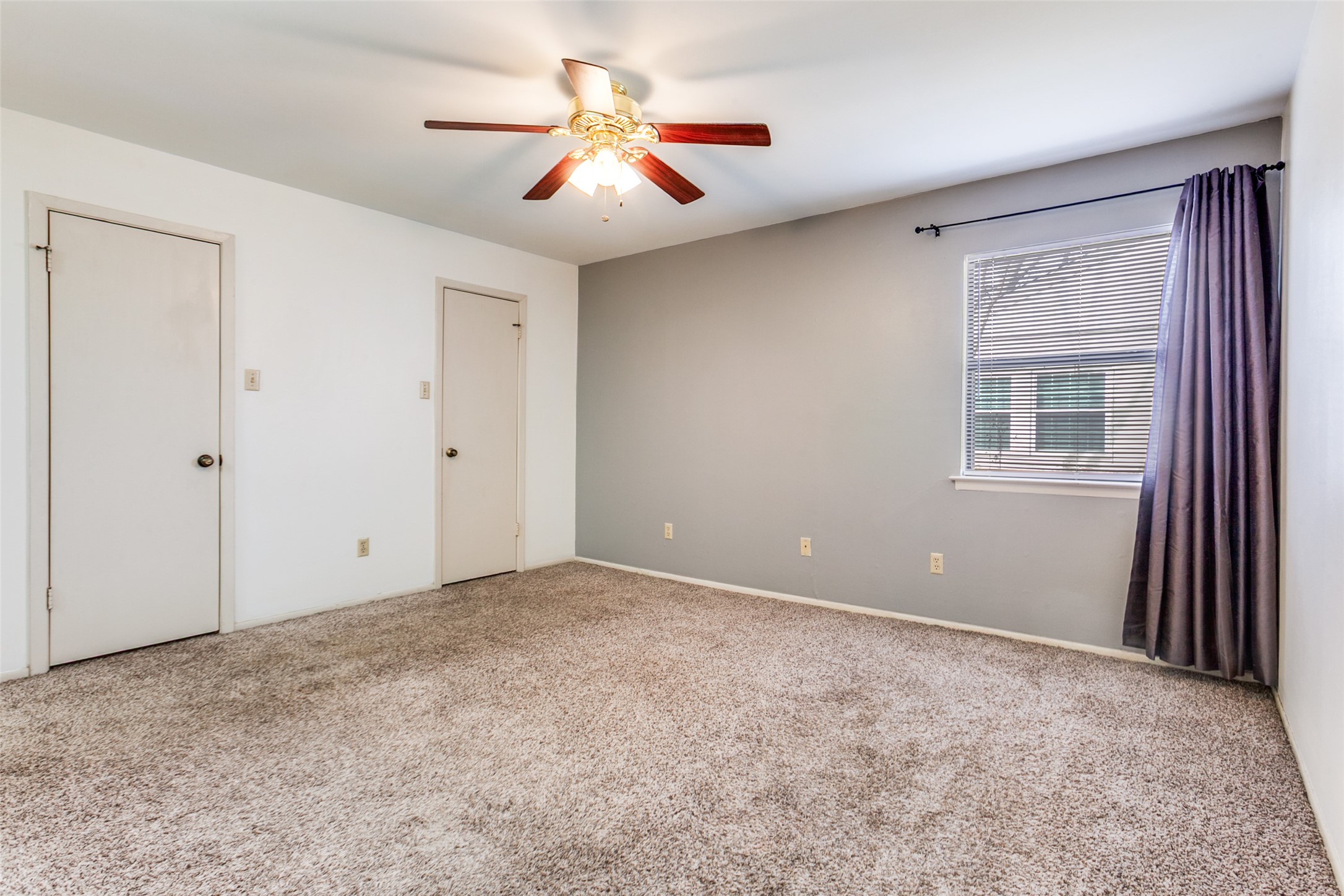 914 W Avenue F Garland TX 75040