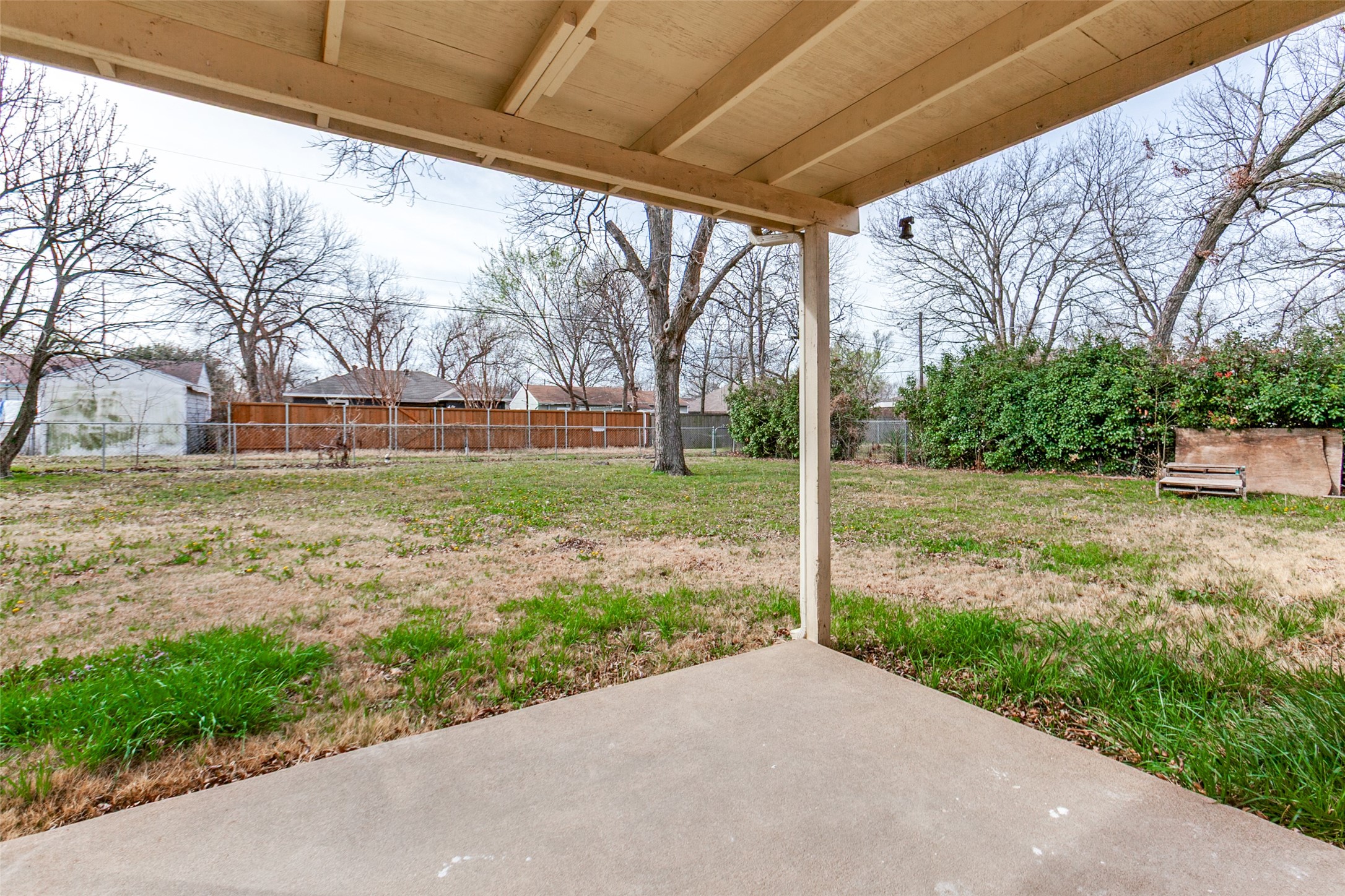 914 W Avenue F Garland TX 75040
