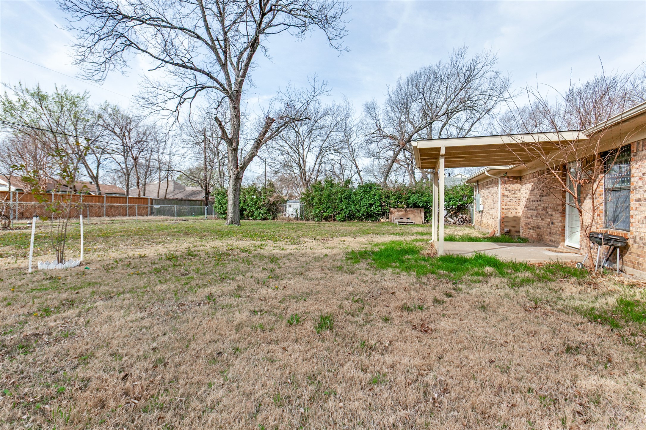 914 W Avenue F Garland TX 75040
