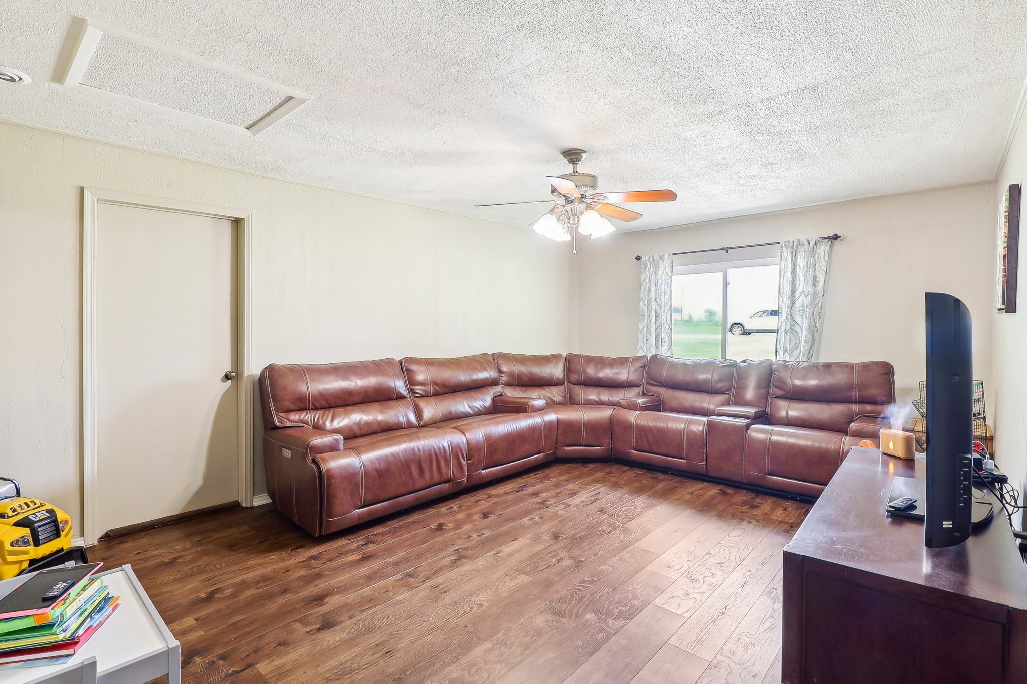 131 Carol Lane Pecan Hill TX 75154