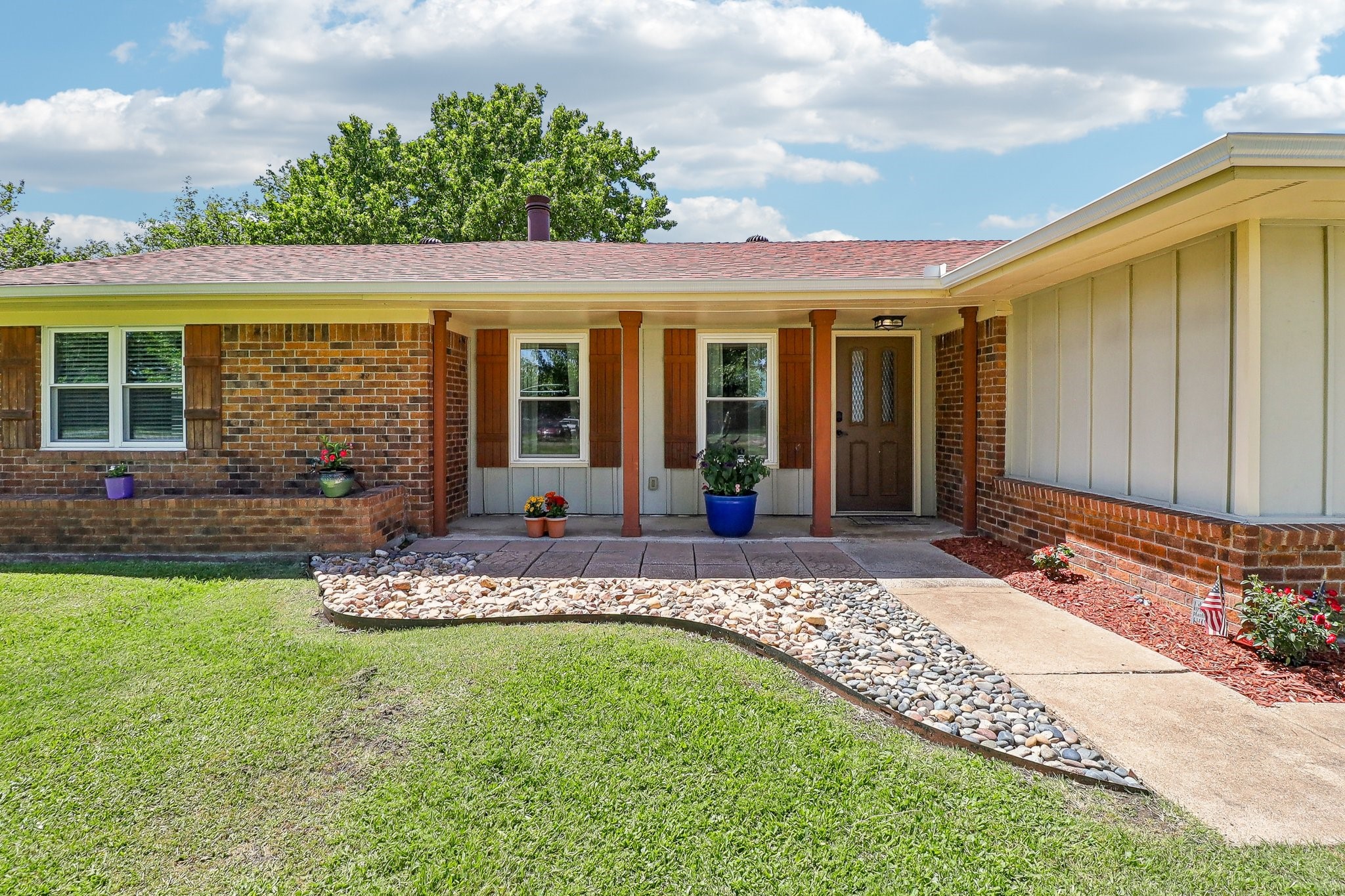 131 Carol Lane Pecan Hill TX 75154