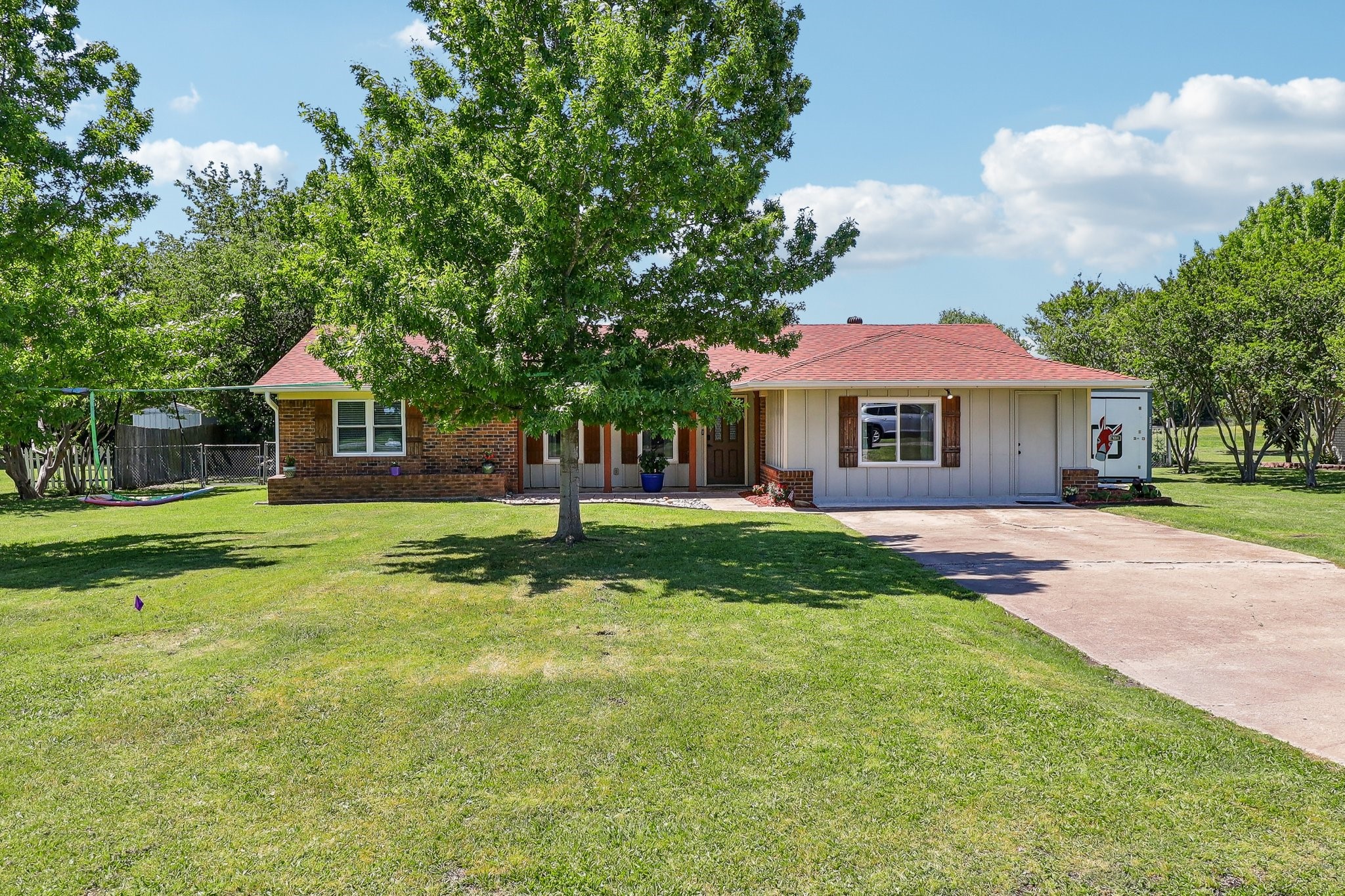 131 Carol Lane Pecan Hill TX 75154